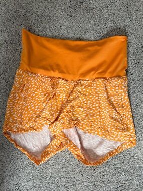 Old Navy Polka Dot Maternity Shorts